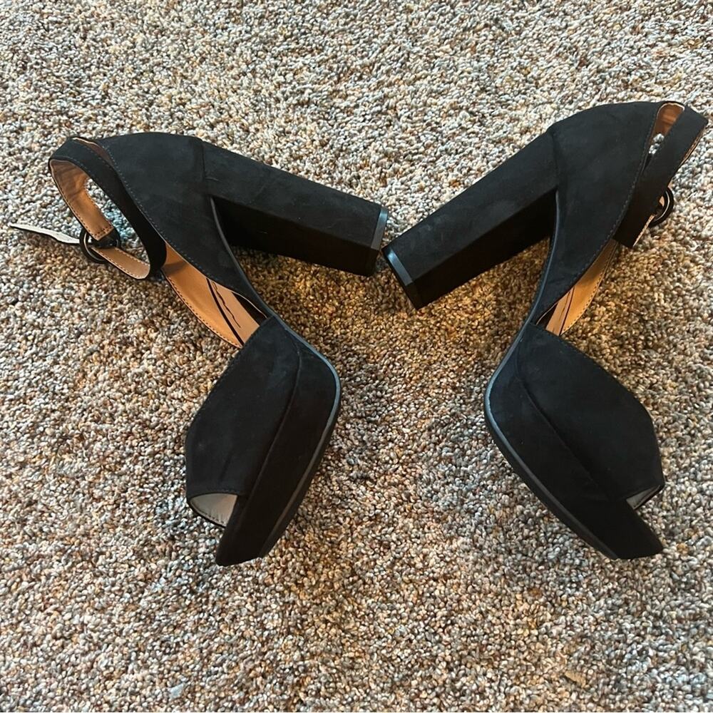 American Rag Black Block Heels w/ Ankle Straps Women's Size 7 WIDE Chunky Heel - Picture 3 of 11